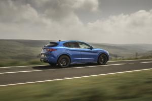 Alfa Romeo Stelvio Veloce 2020 года  (UK)